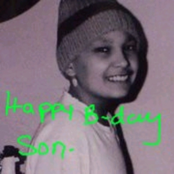 Profile Picture of Michelle Sobol (@mrsobol) on Poshmark