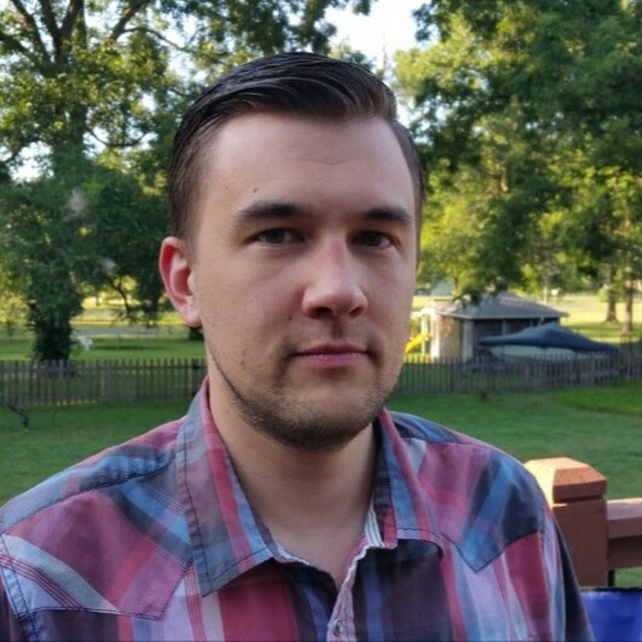 Profile Picture of Joshua Carroll (@xardas) on Poshmark