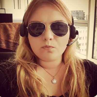 Profile Picture of Karolina Szczesna (@anachsunamon) on Twitter