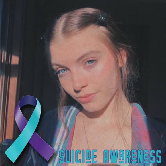 Profile Picture of Lauren Koplitz (@laurenkoplitz) on Poshmark