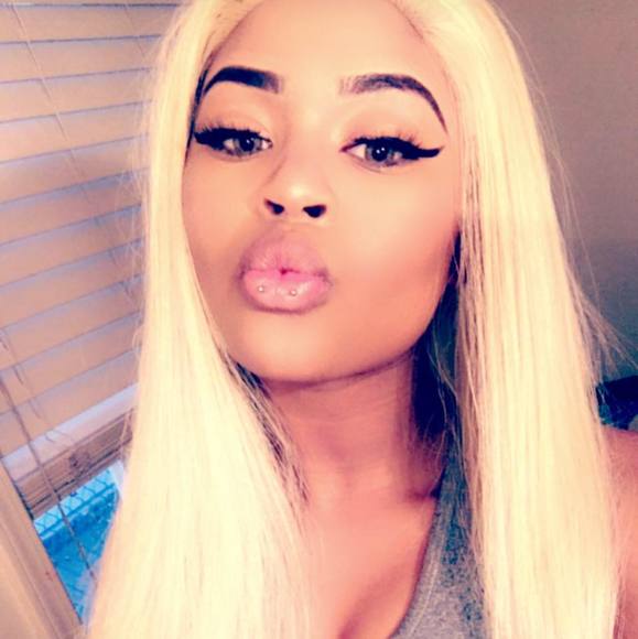 Profile Picture of Kimmyyii Kimmyyii (@kimmyyii) on Poshmark