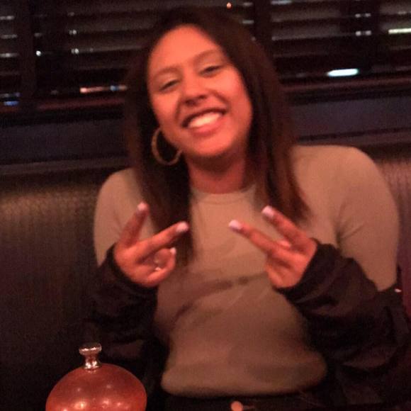 Mandisa Jenkins-goodman - Poshmark Profile Picture of Mandisa Jenkins-goodman (@mayomandisa) on Poshmark