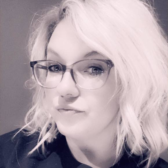 Profile Picture of Megan Devine couch (@megancouch20) on Poshmark
