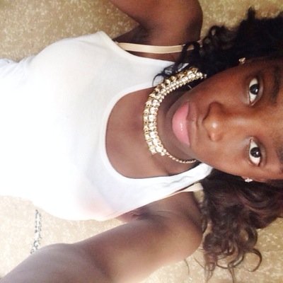 Profile Picture of Amanda Charming (@AmandaCharming_) on Twitter