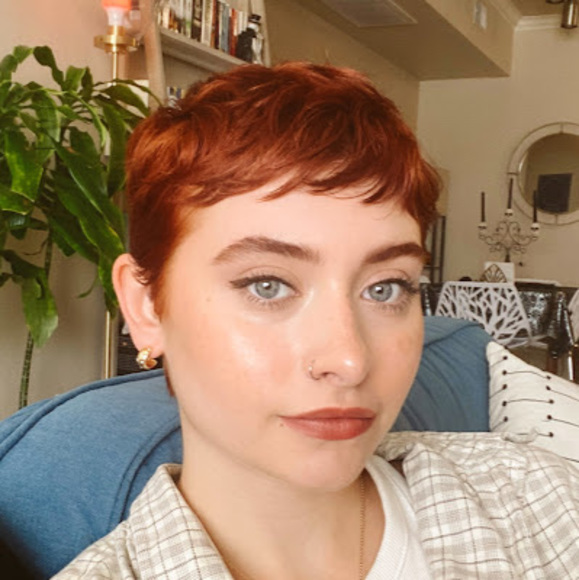 Sadie Shwabe - Poshmark Profile Picture of Sadie Shwabe (@sadieshwabe) on Poshmark