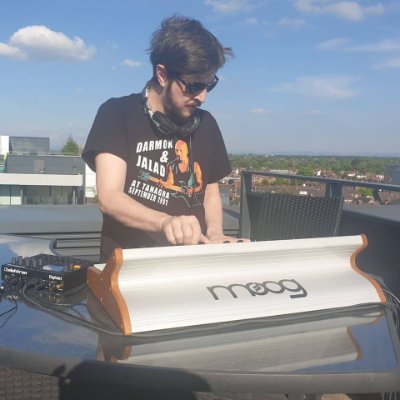 Profile Picture of Mike Hardman (@MikeDoesCode) on Twitter