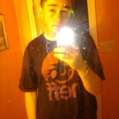 Profile Picture of Timon (@andrew_schray) on Twitter