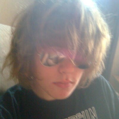 Profile Picture of Frazer Guy (@StonnedDeath) on Twitter