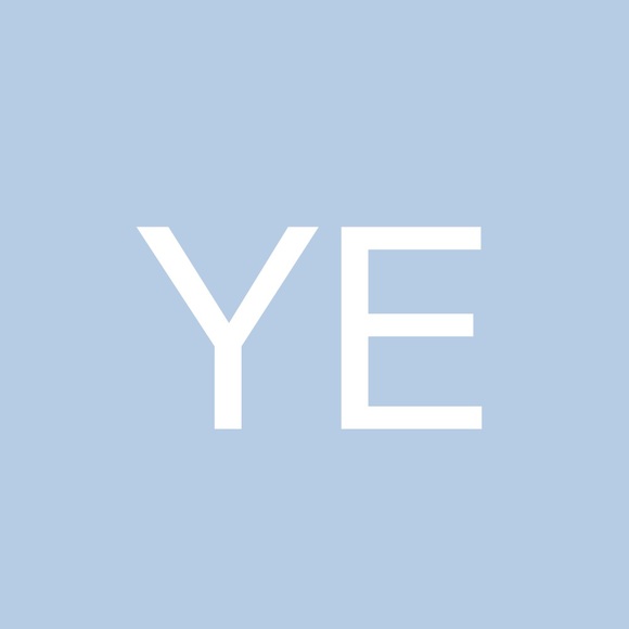 Profile Picture of Yekta Erzen (@yektaerzen95) on Poshmark