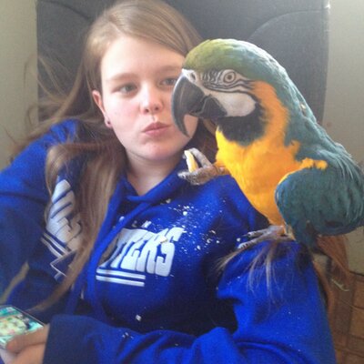 Profile Picture of Robin Houle (@slapshot202059) on Twitter
