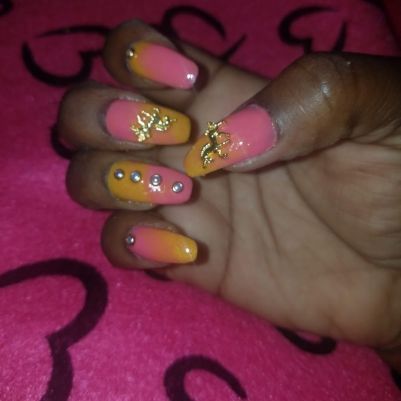 Profile Picture of Nailsbysim Nailsbysim (@nailsbysimn) on Poshmark