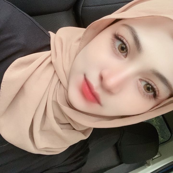 Profile Picture of Rose Scha (@syaschaa19) on Tiktok