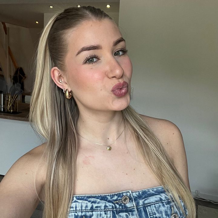 Profile Picture of Laura🤍 (@laura_ski) on Tiktok