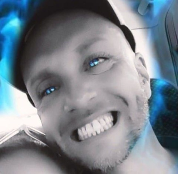 Profile Picture of Dustin Shackelford (@dustinshacke335) on Poshmark