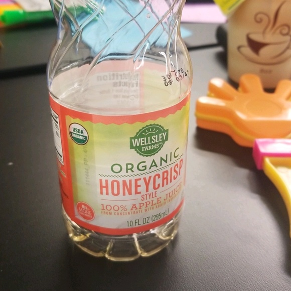 Profile Picture of Monique Walters (@moremoney37) on Poshmark