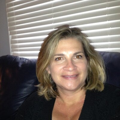 Profile Picture of Lisa Ellis Marr (@Lisaellismarr) on Twitter