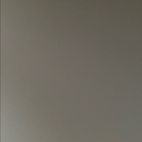 Profile Picture of Husnia Karimi (@husniakarimi) on Poshmark
