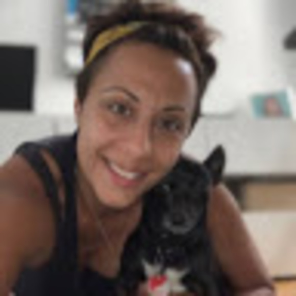 Profile Picture of Ilaria Cutolo (@ilariacutolonyc) on Poshmark