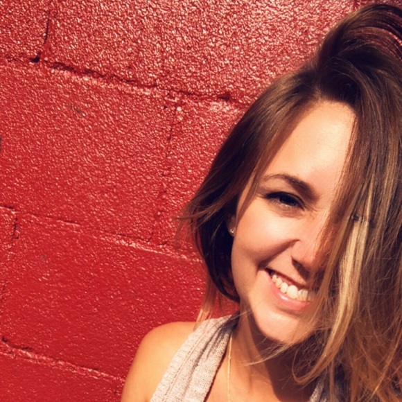 Profile Picture of Jacey Koehler (@jay2317) on Poshmark