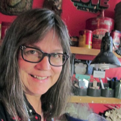 Profile Picture of LizCrainCeramicista (@LizCrain6) on Twitter