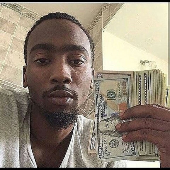 Profile Picture of Nelly Nell (@nellynell23) on Poshmark