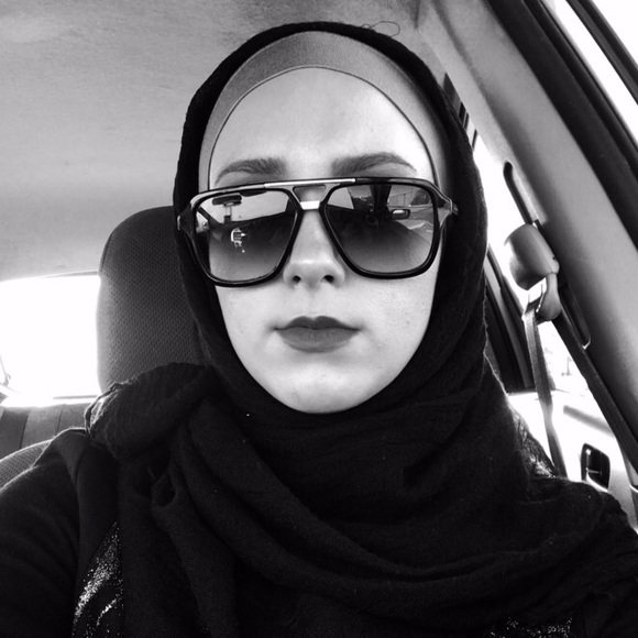 Profile Picture of Lala Metwally (@lalamm507) on Poshmark