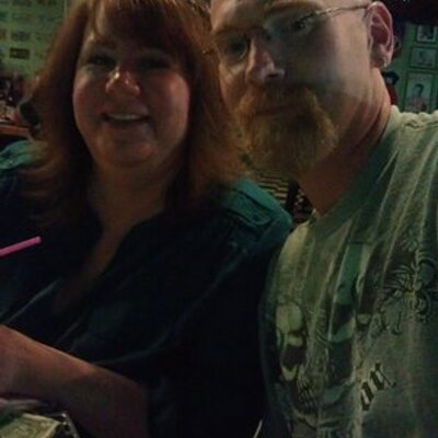 Profile Picture of Lisa Engle (@EngleLisa) on Twitter