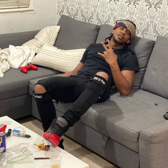 Profile Picture of John Dow (@dowj3989) on Poshmark