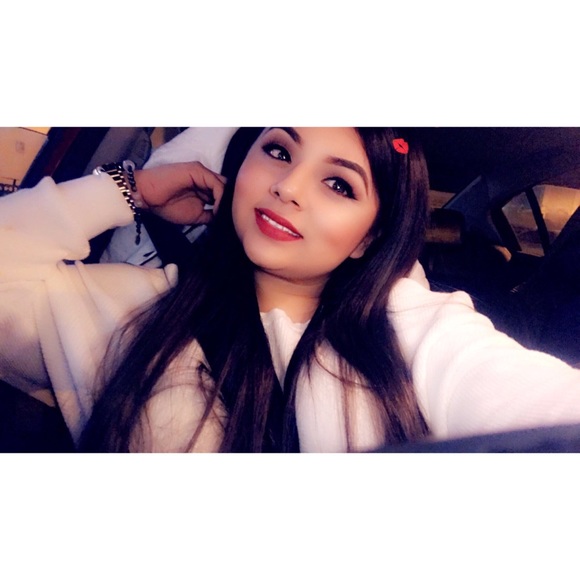 Profile Picture of Erika Pacheco (@eypacheco96) on Poshmark