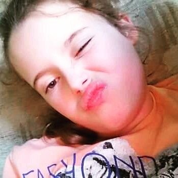 Profile Picture of Ruby Walton (@WaltonRuby7) on Twitter