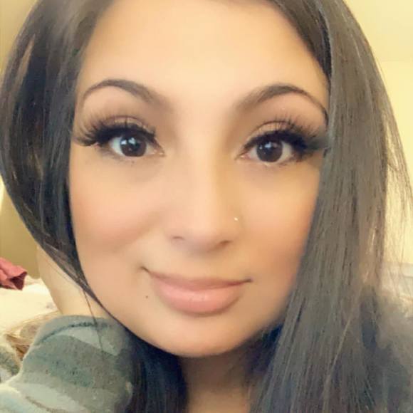 Profile Picture of Yolanda Baca (@yolo2008) on Poshmark