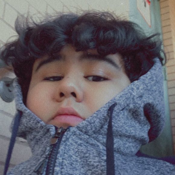 Profile Picture of Jeffrey Lopez (@jeffreylopez382) on Poshmark