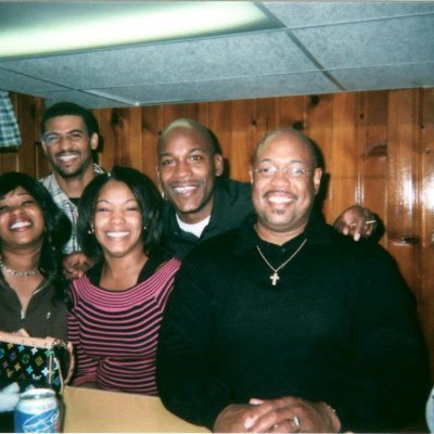 Profile Picture of Lonnie Marshall (@traco49) on Twitter