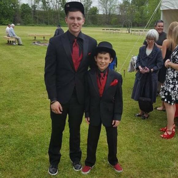 Profile Picture of Danny Diamond (@dannydiamond927) on Poshmark