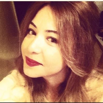 Profile Picture of Gözde Özer (@PaulGillon2) on Twitter