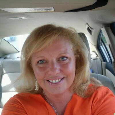 Profile Picture of Susan McCain Chandler (@SusieAloha) on Twitter