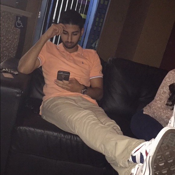 Profile Picture of John Mansor (@johnmansor) on Poshmark