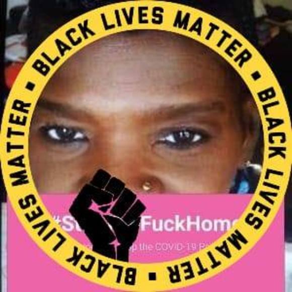 Profile Picture of Kimberly Braxton (@kimberlybrax627) on Poshmark