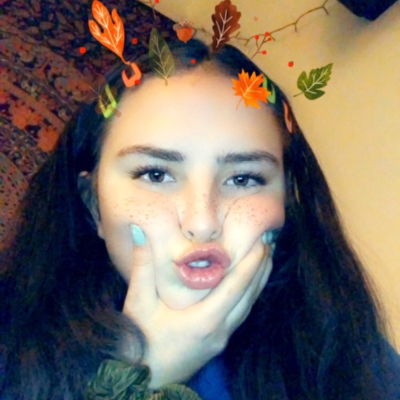 Profile Picture of Kaylea Luckenbill (@krluckenbill) on Poshmark