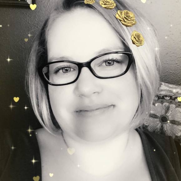 Profile Picture of Mallory Dinkel (@dinkm26) on Poshmark