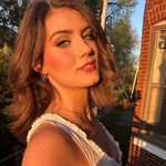 Profile Picture of Julia Angell (@juliaangell) on Instagram