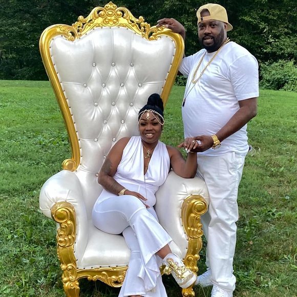 Pebbles Davis - Poshmark Profile Picture of Pebbles Davis (@pqueendavis85) on Poshmark