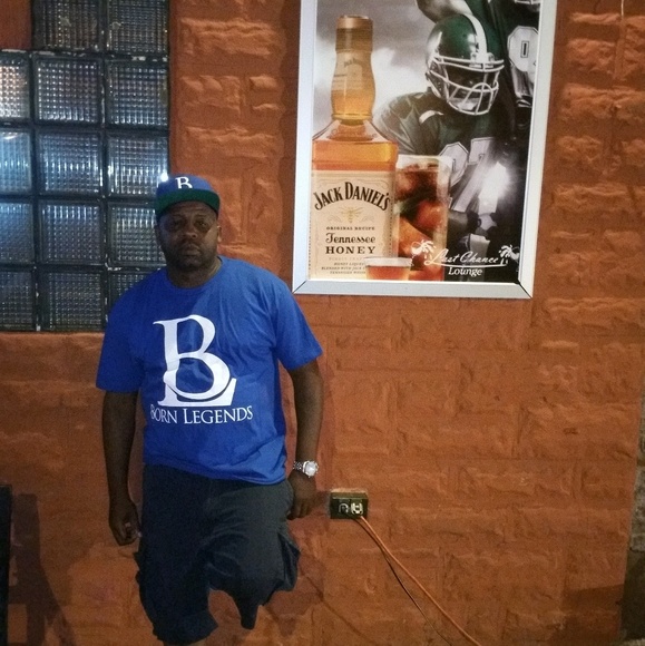 Profile Picture of Harold Alexander (@ceezmoney) on Poshmark