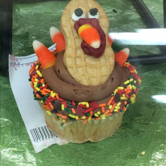 Profile Picture of Chloe Schacher (@chloe2538) on Poshmark