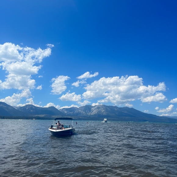 Profile Picture of Mathew Cronon (@cronin12) on Poshmark