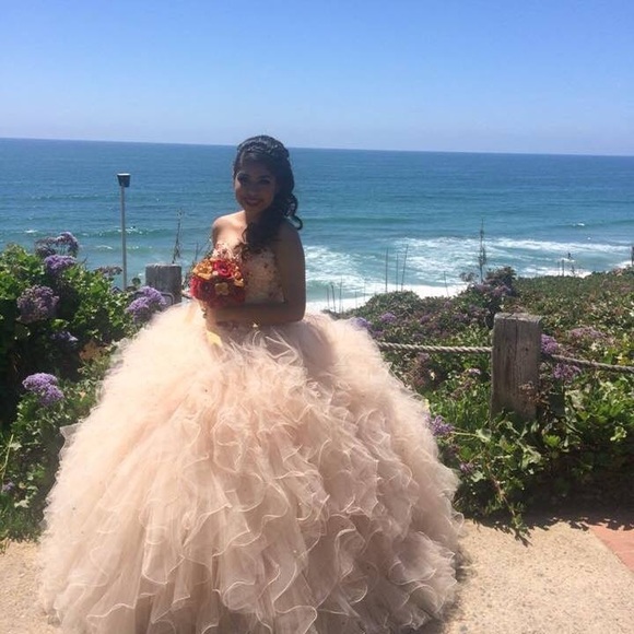 Profile Picture of Ruby Resendiz (@rubyresendizz) on Poshmark