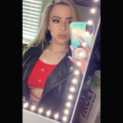 Profile Picture of Ashley Moats (@a_moats52) on Twitter