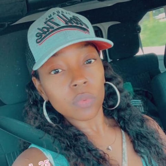 Profile Picture of Kennya Pointer (@l74296333) on Poshmark