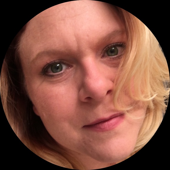 Michele Burkhart - Poshmark Profile Picture of Michele Burkhart (@shelbster528) on Poshmark