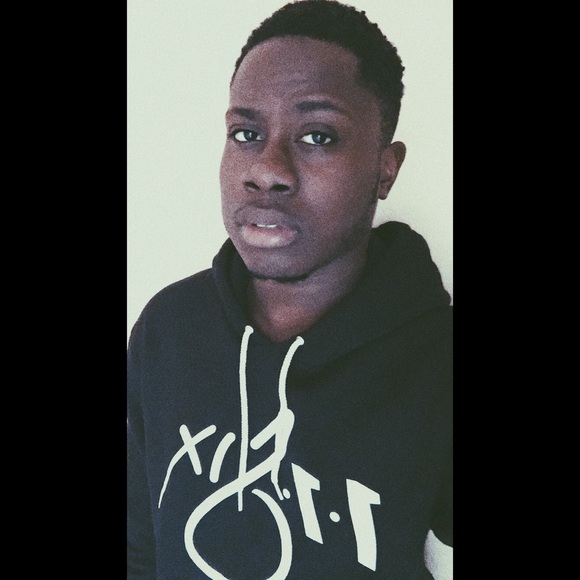 Profile Picture of Gregory Bernard (@g_theboywonder) on Poshmark